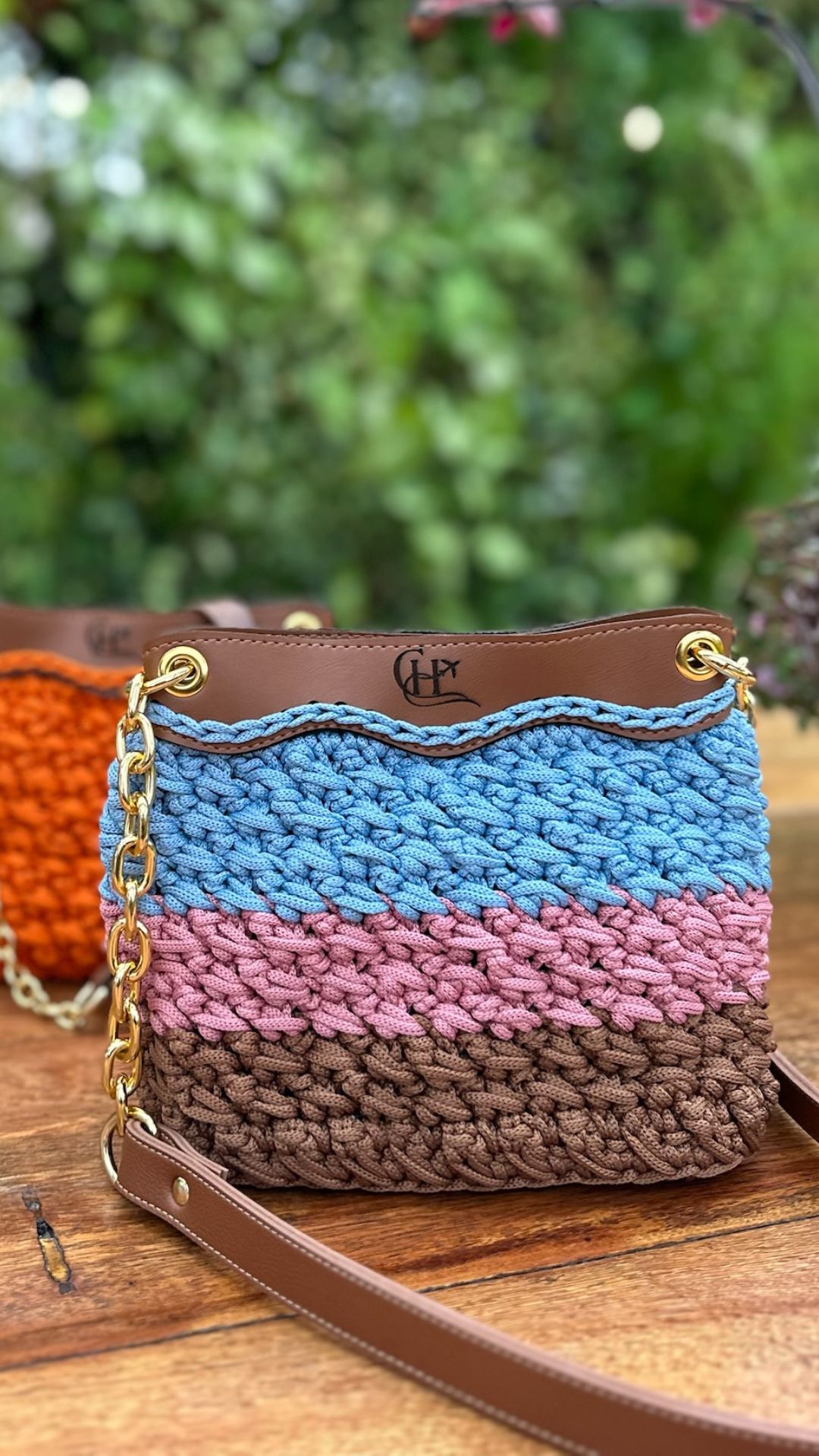 Bolsa Santori - Ed. crochê com história